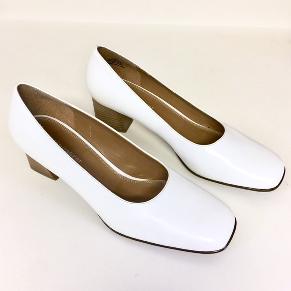 white naturalizer pumps